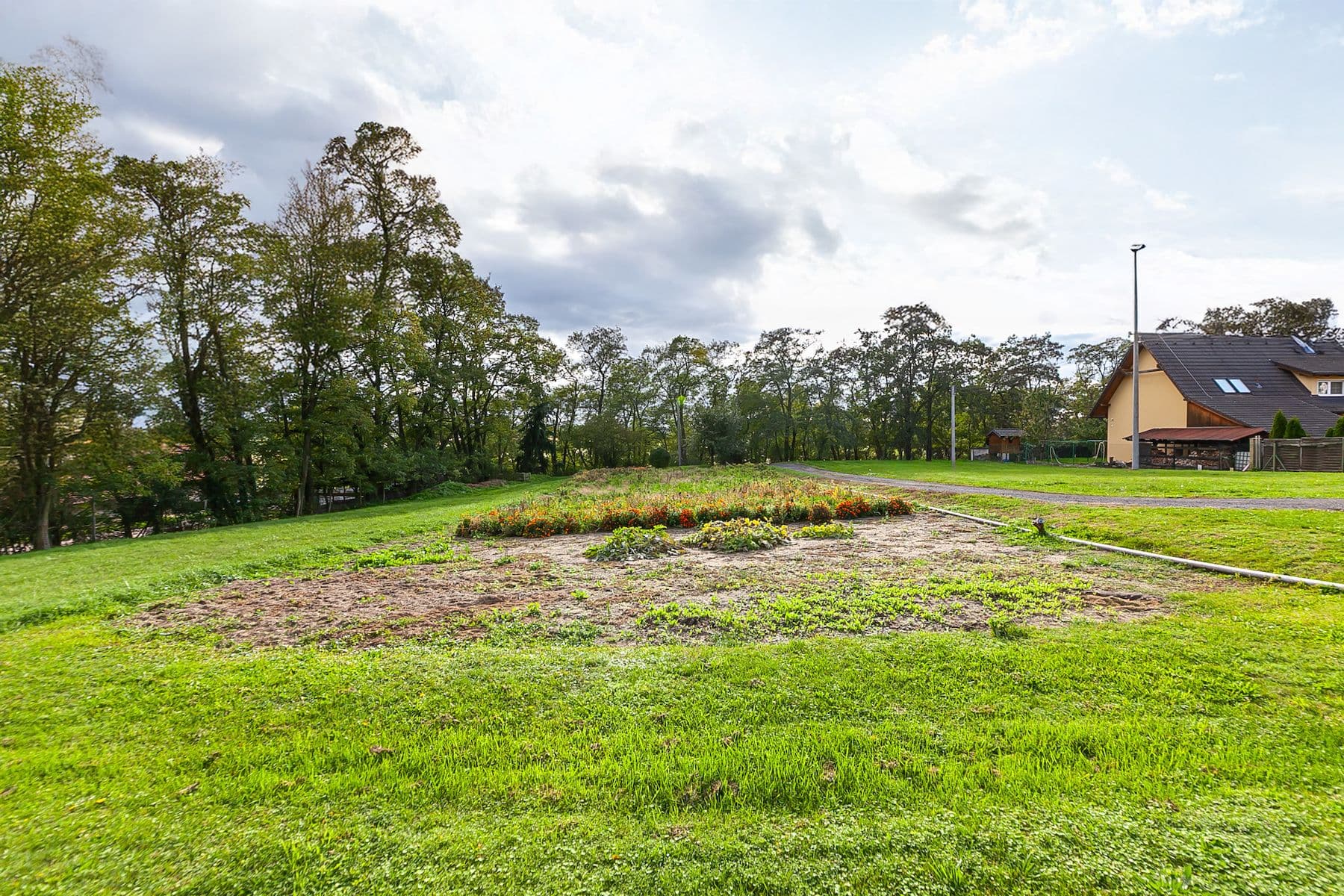 Predaj pozemku 1.428 m², Kly, Středočeský kraj Predaj pozemku 1.428 m², Kly, Středočeský kraj