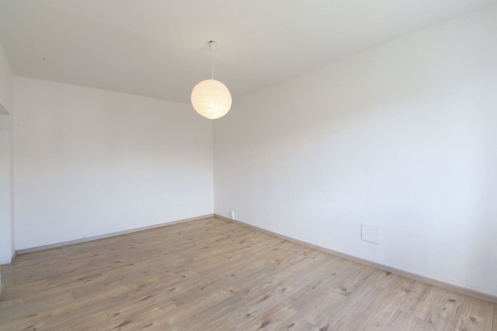 Prenájom bytu 1-izbový 34 m², Švermova, Beroun, Středočeský kraj Prenájom bytu 1-izbový 34 m², Švermova, Beroun, Středočeský kraj