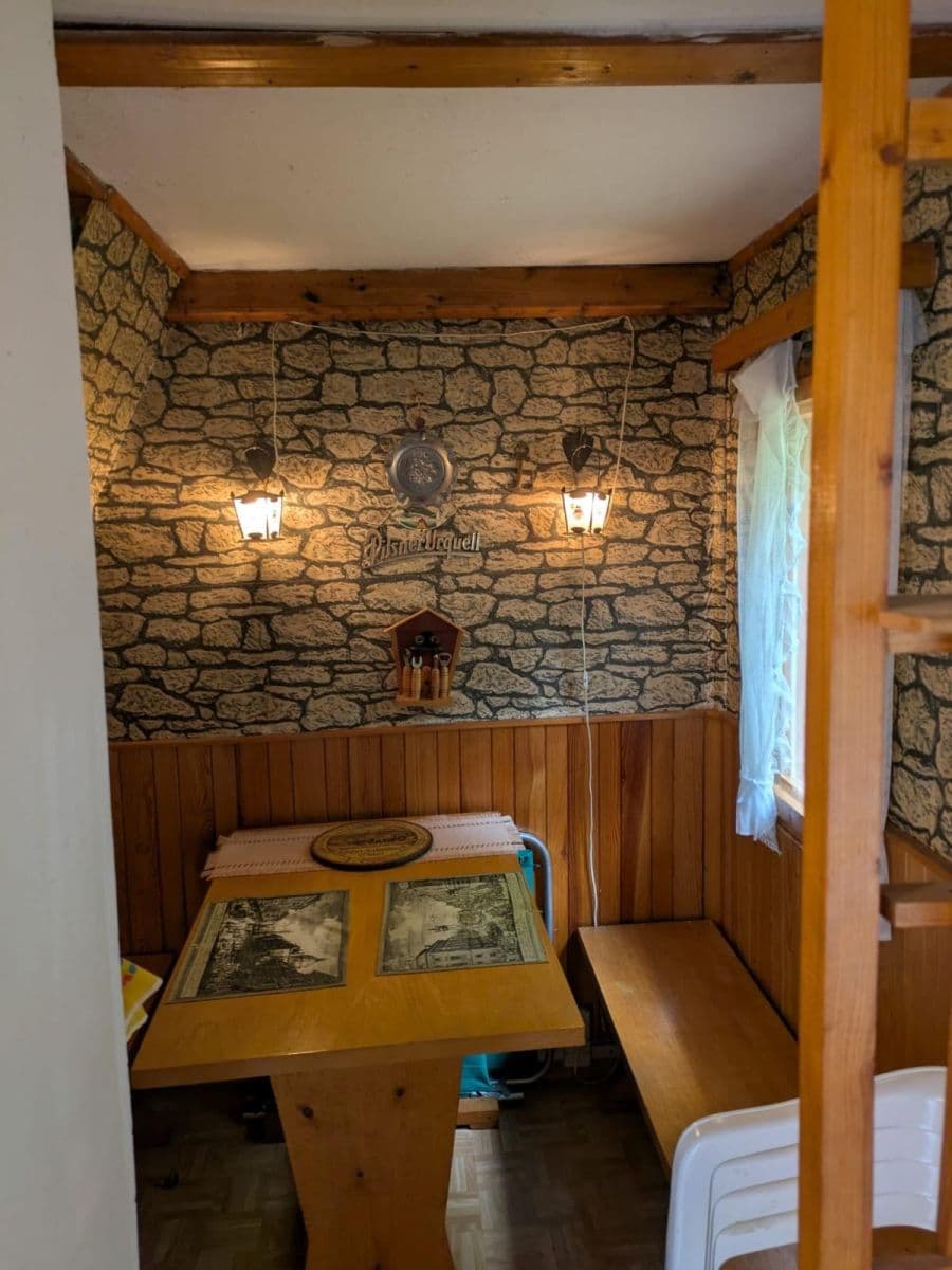 Predaj rekreačného objektu 132 m², pozemek 1.439 m², Stříbrná Skalice, Středočeský kraj Predaj rekreačného objektu 132 m², pozemek 1.439 m², Stříbrná Skalice, Středočeský kraj