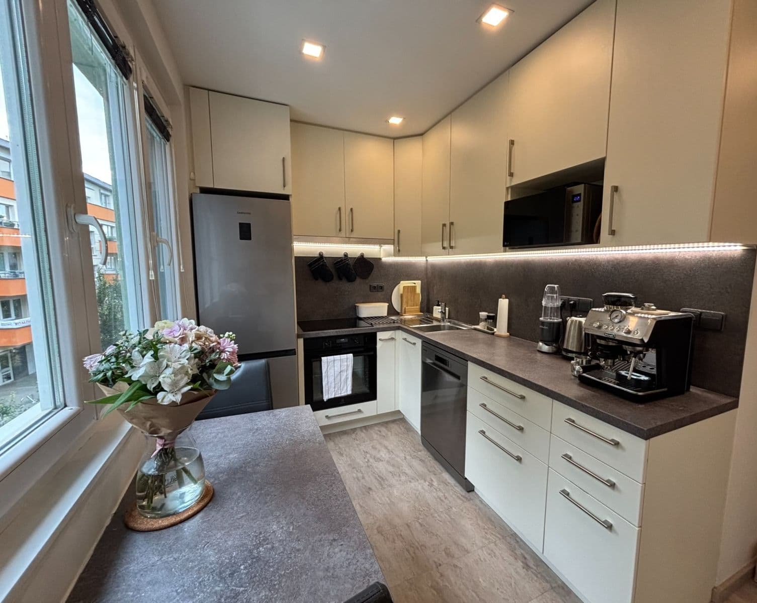 Prenájom bytu 2-izbový 56 m², Kotěrova, Brno, Jihomoravský kraj Prenájom bytu 2-izbový 56 m², Kotěrova, Brno, Jihomoravský kraj