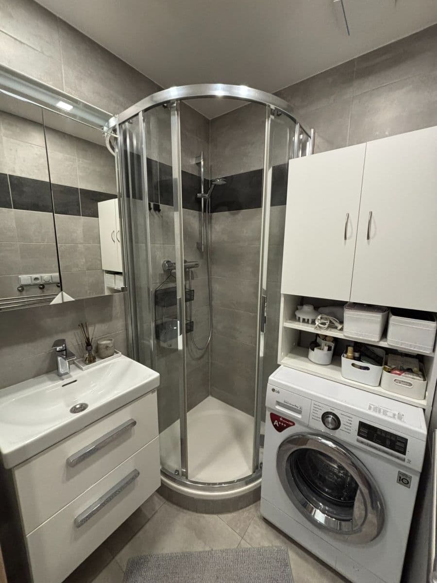 Prenájom bytu 2-izbový 56 m², Kotěrova, Brno, Jihomoravský kraj Prenájom bytu 2-izbový 56 m², Kotěrova, Brno, Jihomoravský kraj