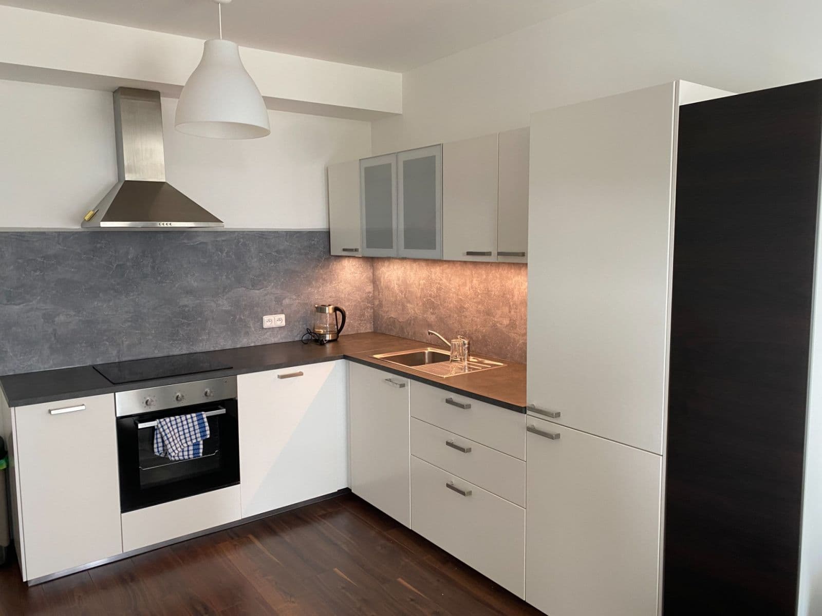 Prenájom bytu 2-izbový 52 m², Klementova, Praha, Praha Prenájom bytu 2-izbový 52 m², Klementova, Praha, Praha