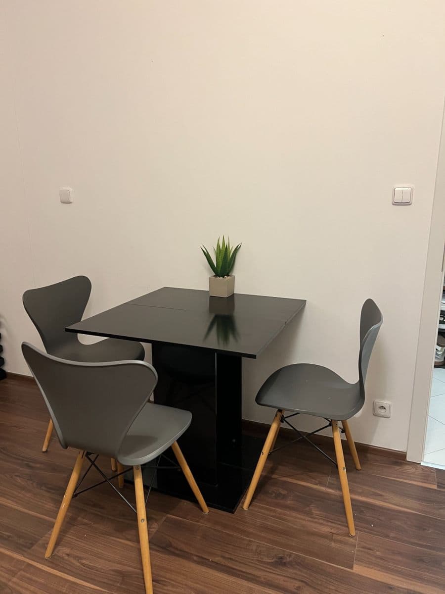 Prenájom bytu 2-izbový 52 m², Klementova, Praha, Praha Prenájom bytu 2-izbový 52 m², Klementova, Praha, Praha