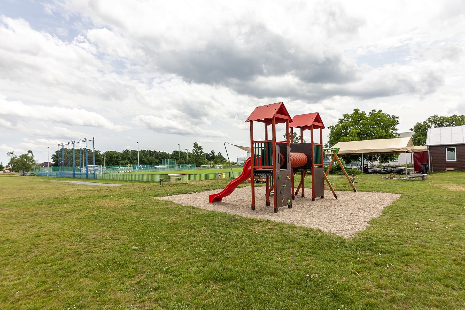 Predaj pozemku 1.636 m², Odolena Voda, Středočeský kraj Predaj pozemku 1.636 m², Odolena Voda, Středočeský kraj