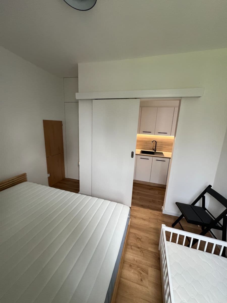 Prenájom bytu 2-izbový 38 m², Hany Kvapilové, Ostrava, Moravskoslezský kraj Prenájom bytu 2-izbový 38 m², Hany Kvapilové, Ostrava, Moravskoslezský kraj