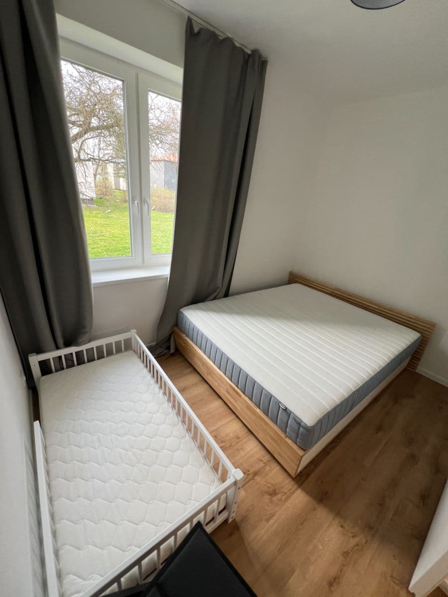 Prenájom bytu 2-izbový 38 m², Hany Kvapilové, Ostrava, Moravskoslezský kraj Prenájom bytu 2-izbový 38 m², Hany Kvapilové, Ostrava, Moravskoslezský kraj