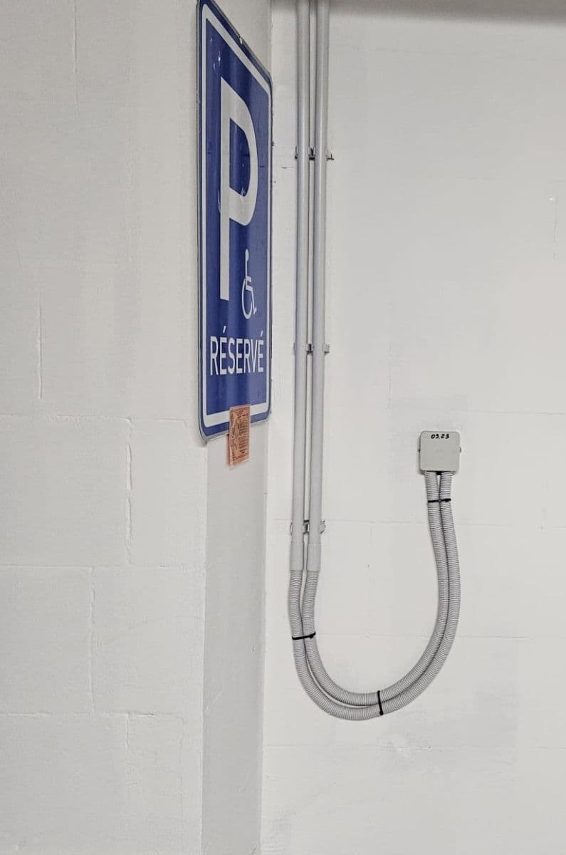 Prenájom garáže 25 m², Thámova, Praha, Praha Prenájom garáže 25 m², Thámova, Praha, Praha