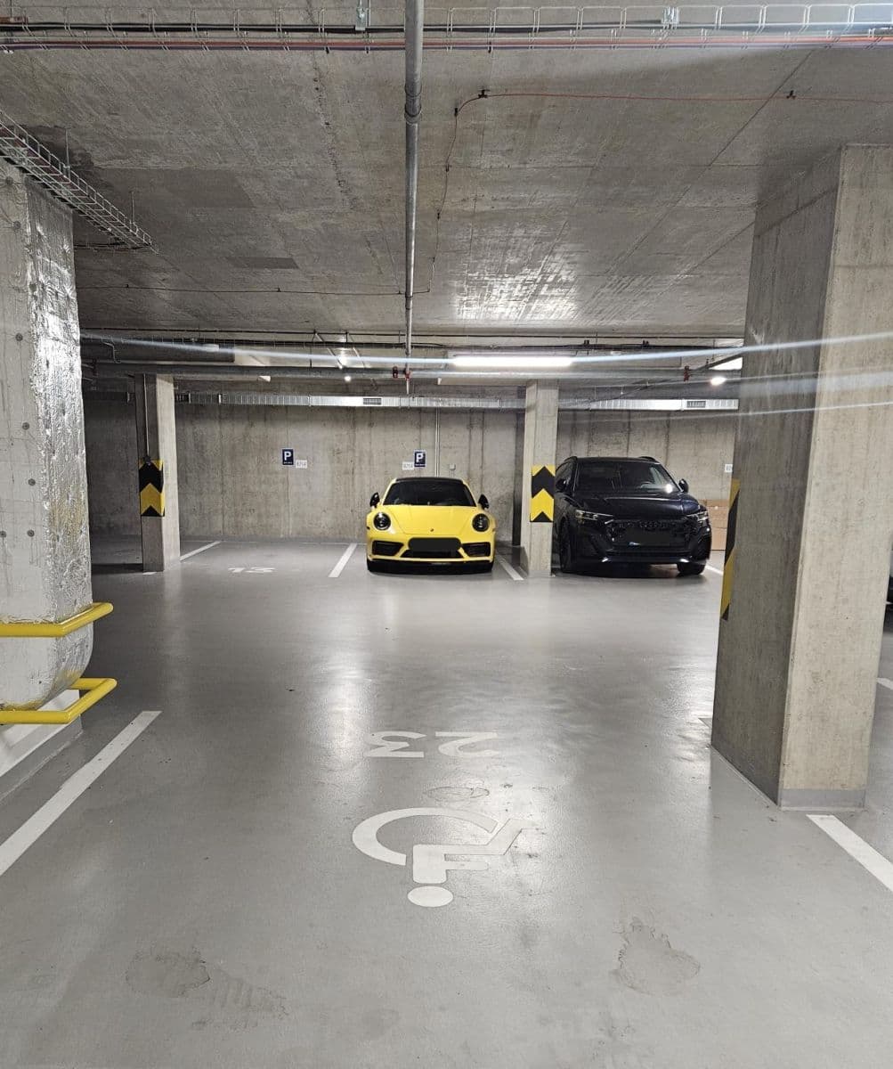 Prenájom garáže 25 m², Thámova, Praha, Praha Prenájom garáže 25 m², Thámova, Praha, Praha