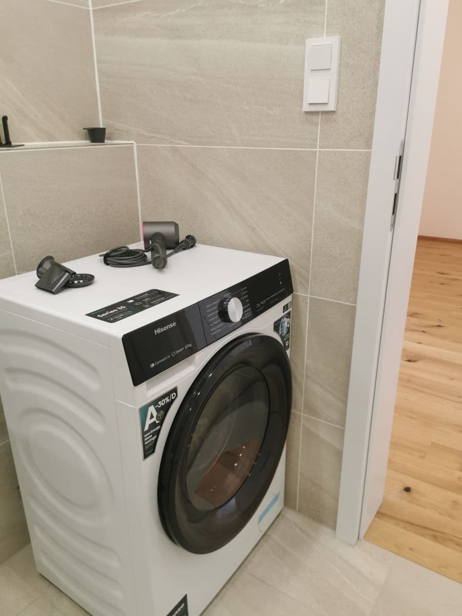 Prenájom bytu 50 m², Závišova a, Praha, Praha Prenájom bytu 50 m², Závišova a, Praha, Praha