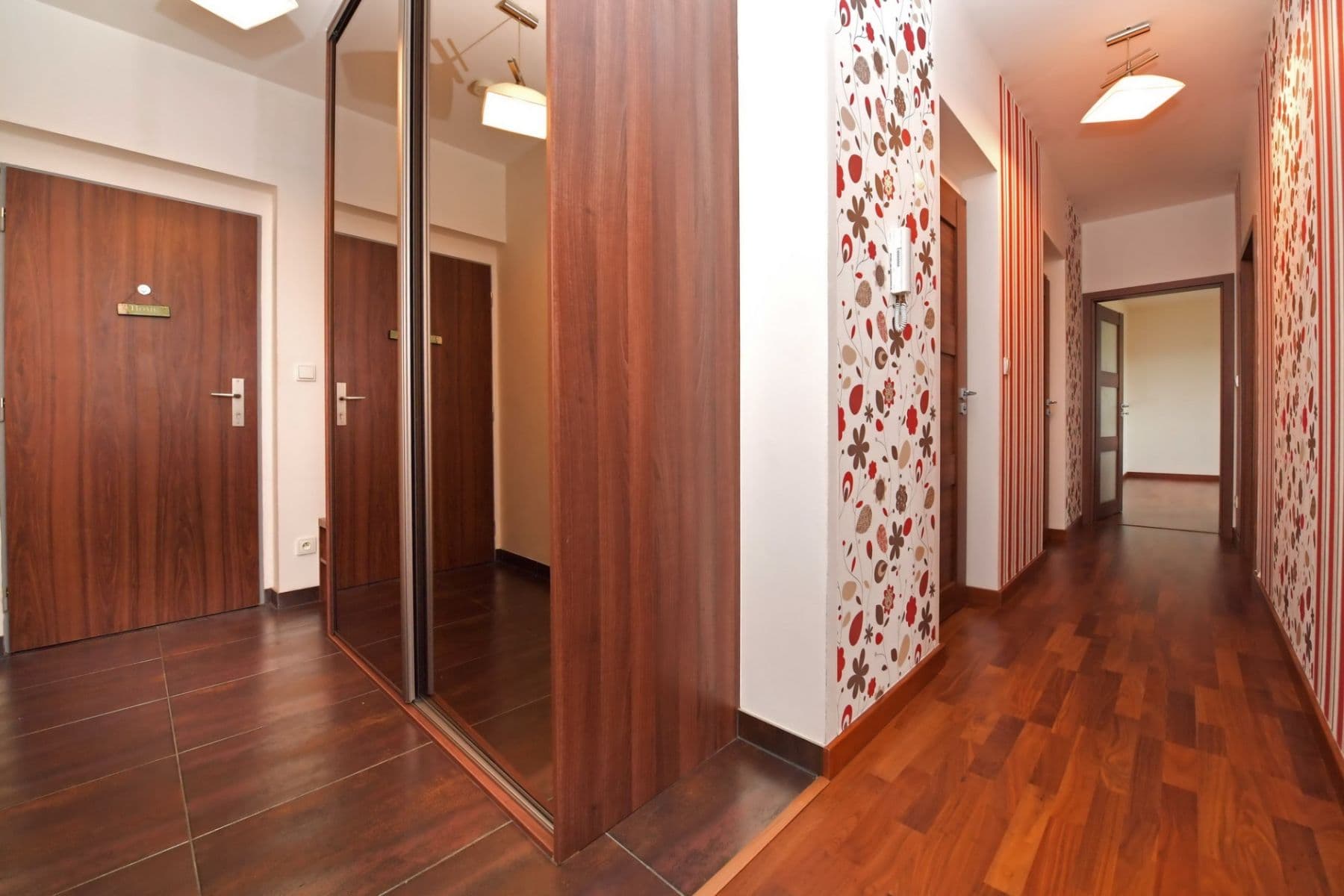 Predaj bytu 3-izbový 70 m², Břeclavská, Praha, Praha Predaj bytu 3-izbový 70 m², Břeclavská, Praha, Praha