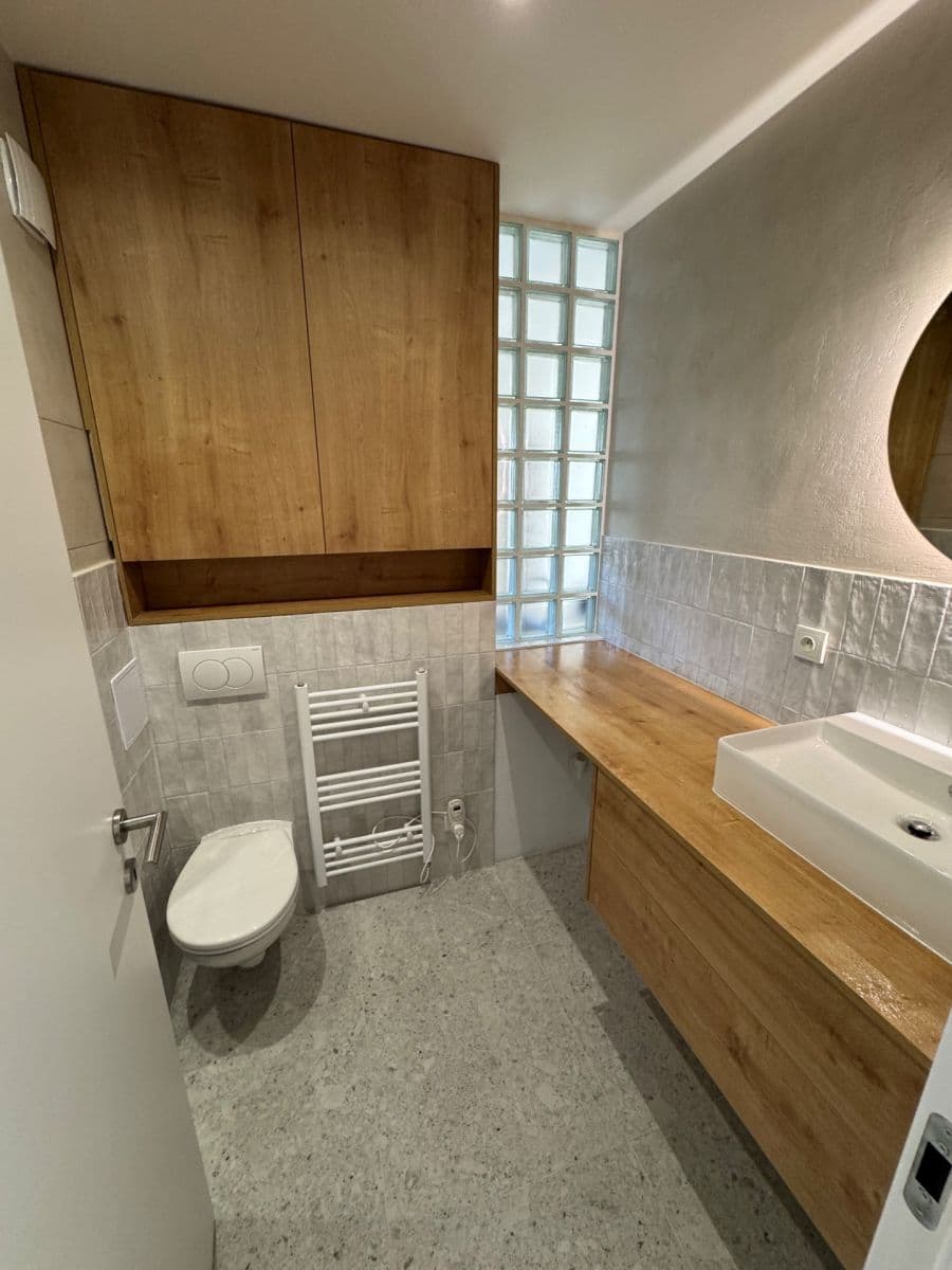 Prenájom bytu 3-izbový 75 m², Pujmanové, Praha, Praha Prenájom bytu 3-izbový 75 m², Pujmanové, Praha, Praha