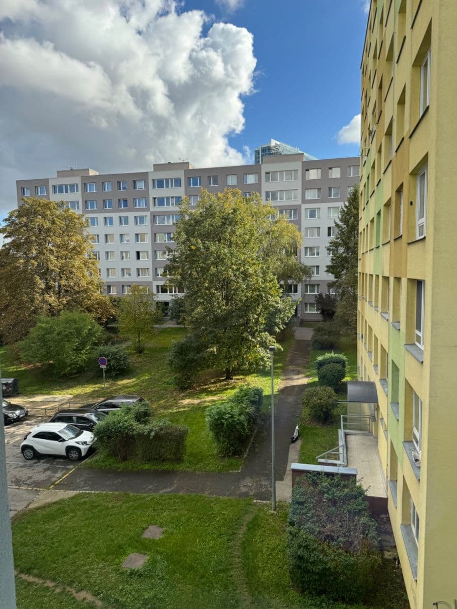 Prenájom bytu 3-izbový 75 m², Pujmanové, Praha, Praha Prenájom bytu 3-izbový 75 m², Pujmanové, Praha, Praha