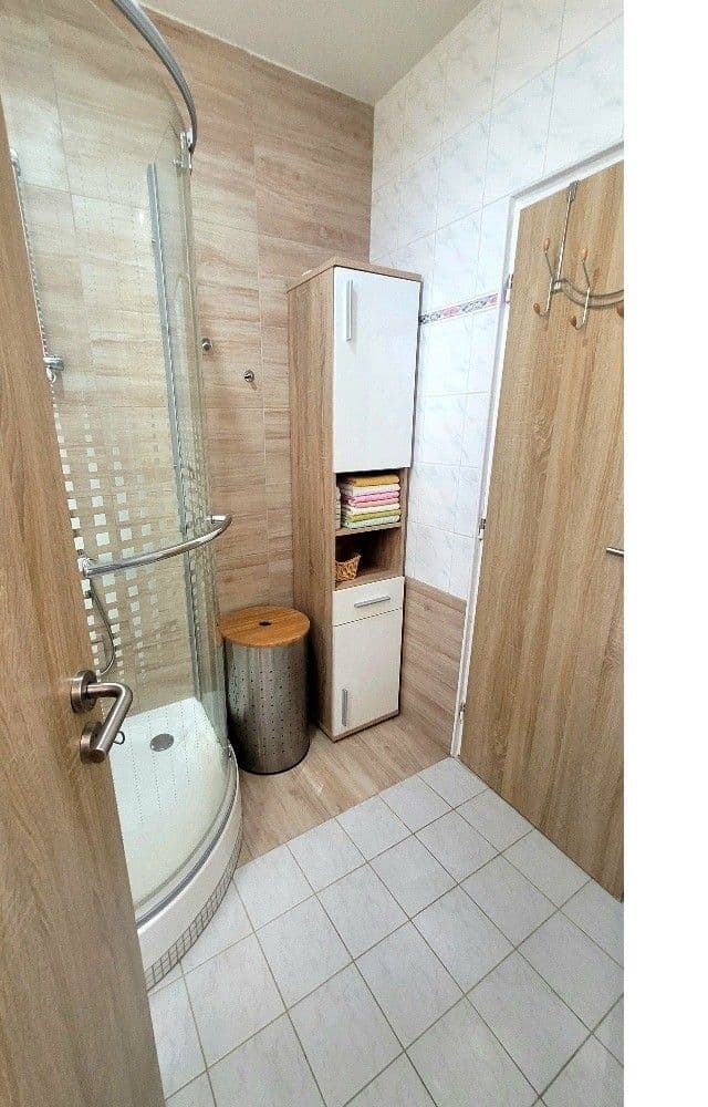 Predaj bytu 2-izbový 47 m², U Bazénu, Praha, Praha Predaj bytu 2-izbový 47 m², U Bazénu, Praha, Praha
