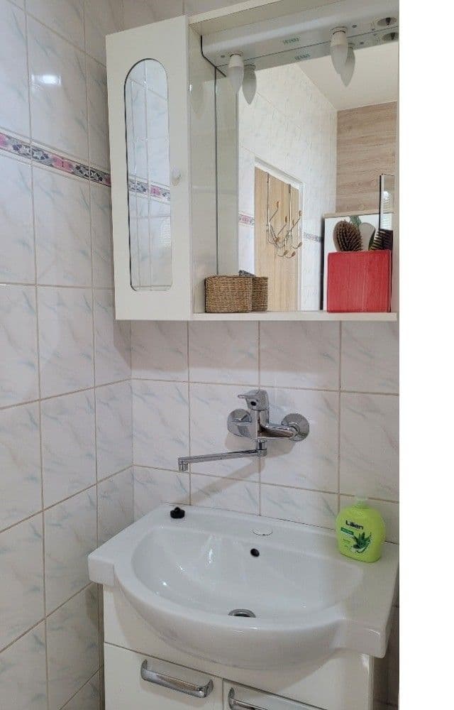 Predaj bytu 2-izbový 47 m², U Bazénu, Praha, Praha Predaj bytu 2-izbový 47 m², U Bazénu, Praha, Praha