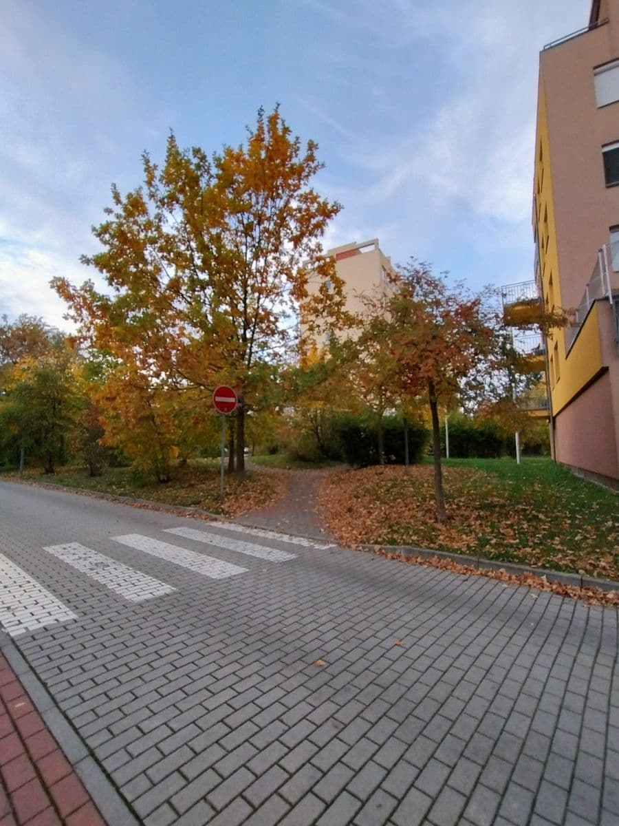 Predaj bytu 1-izbový 48 m², Nad Okrouhlíkem, Praha, Praha Predaj bytu 1-izbový 48 m², Nad Okrouhlíkem, Praha, Praha