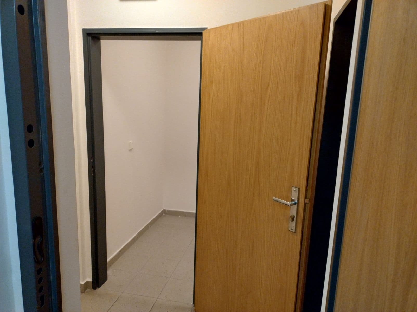 Predaj bytu 1-izbový 46 m², Nad Okrouhlíkem, Praha, Praha Predaj bytu 1-izbový 46 m², Nad Okrouhlíkem, Praha, Praha