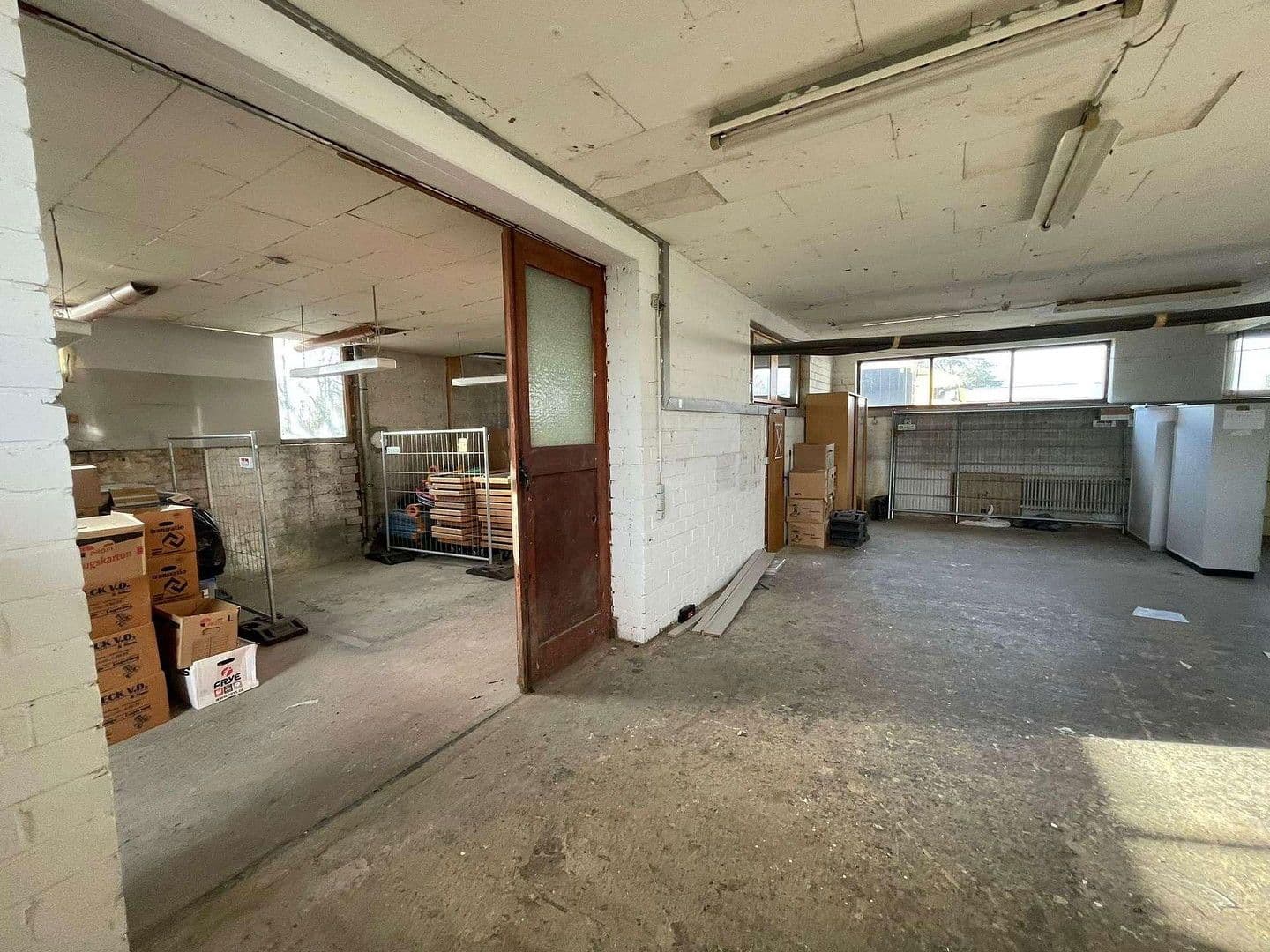 Prenájom nebytového priestoru 458 m², August-Borsig-Straße 5, Koblenz, Porýnie-Falcko Prenájom nebytového priestoru 458 m², August-Borsig-Straße 5, Koblenz, Porýnie-Falcko