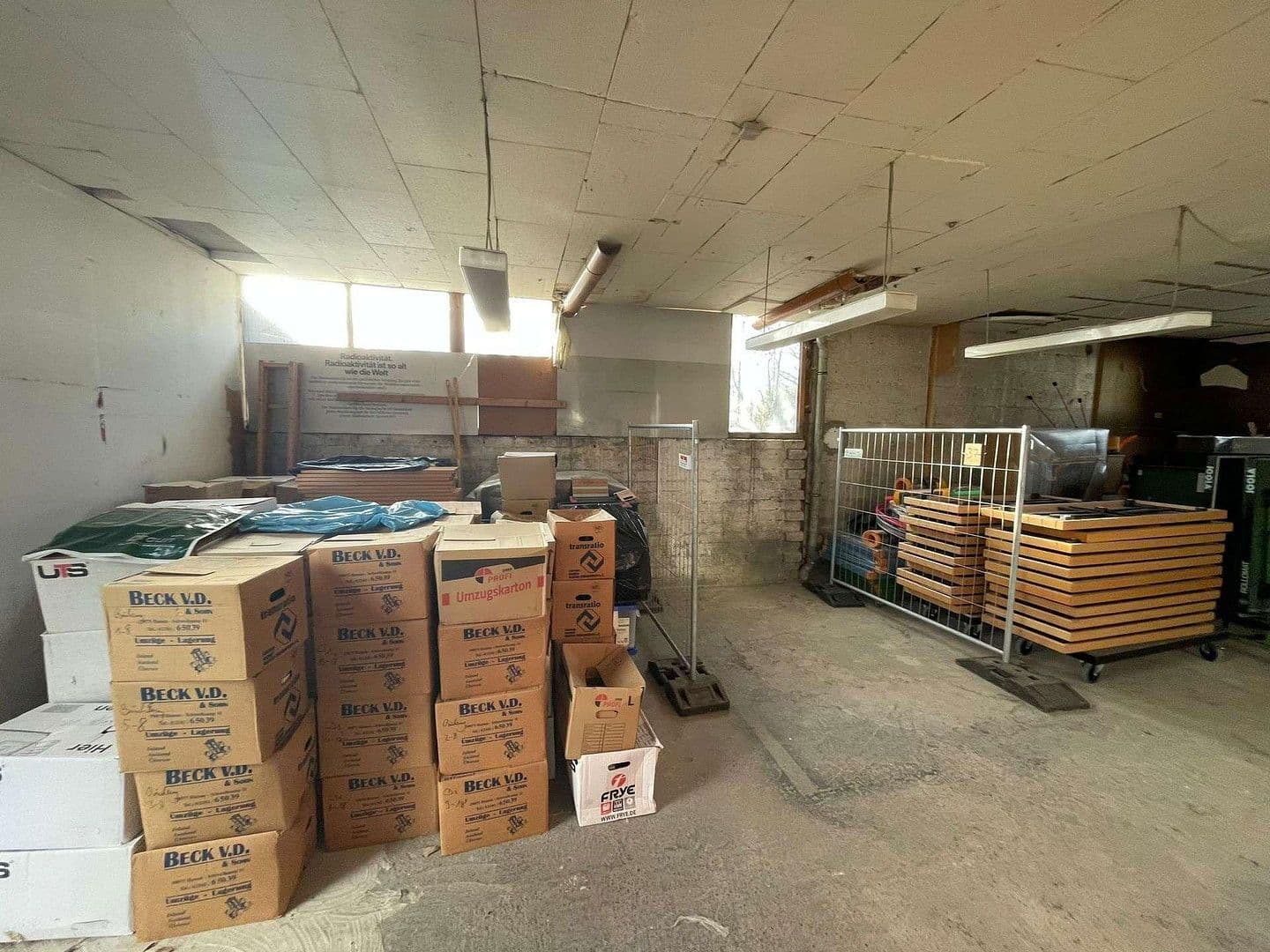 Prenájom nebytového priestoru 458 m², August-Borsig-Straße 5, Koblenz, Porýnie-Falcko Prenájom nebytového priestoru 458 m², August-Borsig-Straße 5, Koblenz, Porýnie-Falcko