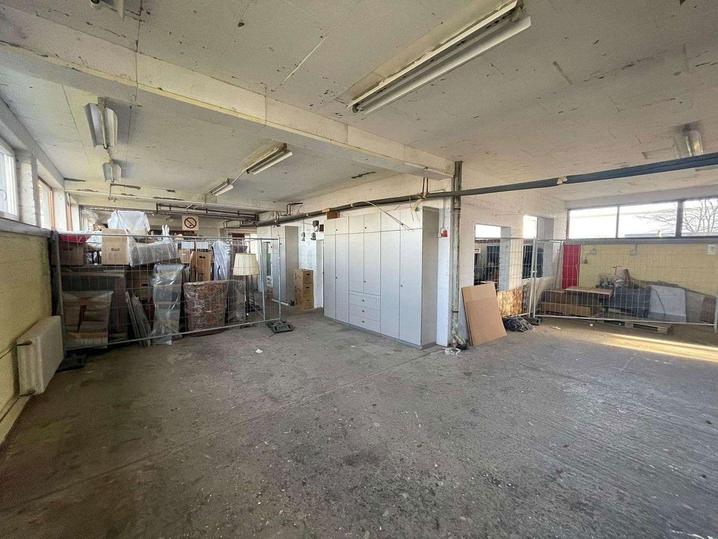 Prenájom nebytového priestoru 458 m², August-Borsig-Straße 5, Koblenz, Porýnie-Falcko Prenájom nebytového priestoru 458 m², August-Borsig-Straße 5, Koblenz, Porýnie-Falcko