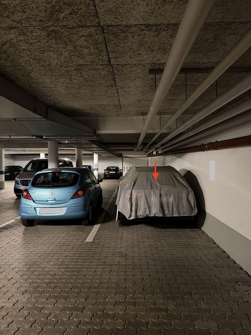 Predaj garáže, Gersthofen, Bavorsko Predaj garáže, Gersthofen, Bavorsko