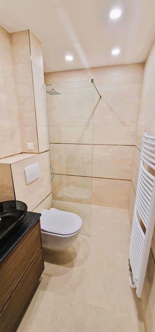 Prenájom bytu 3-izbový 69 m², Farrelweg 33, Isernhagen, Dolné Sasko Prenájom bytu 3-izbový 69 m², Farrelweg 33, Isernhagen, Dolné Sasko