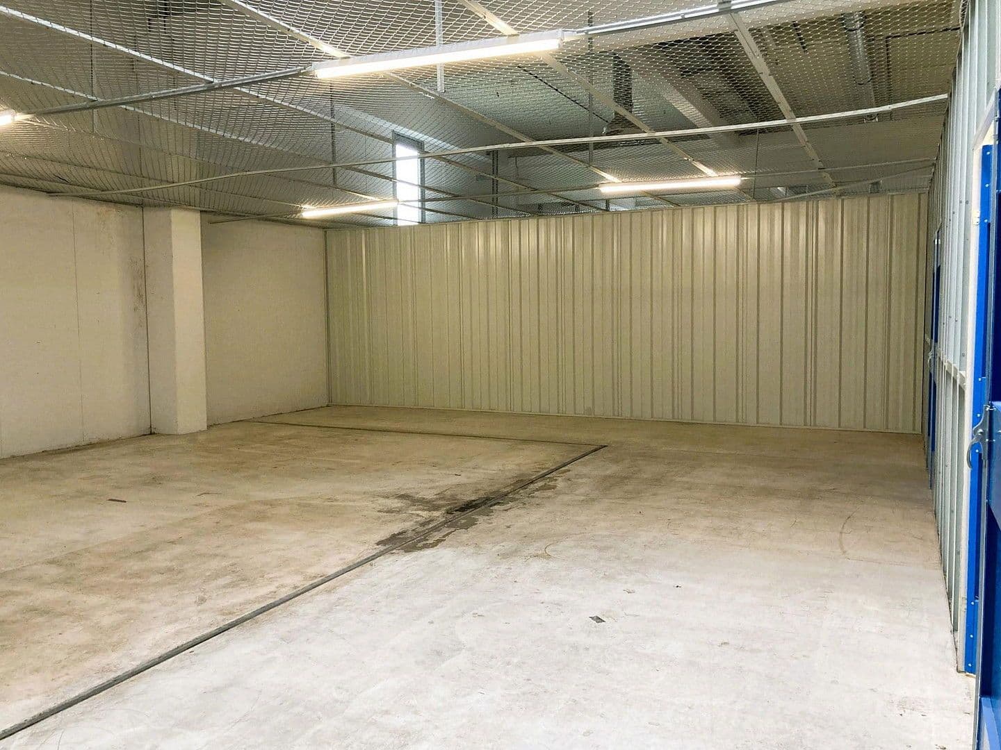 Prenájom nebytového priestoru 105 m², Grenzallee 37, Berlin Neuköln, Berlín Prenájom nebytového priestoru 105 m², Grenzallee 37, Berlin Neuköln, Berlín