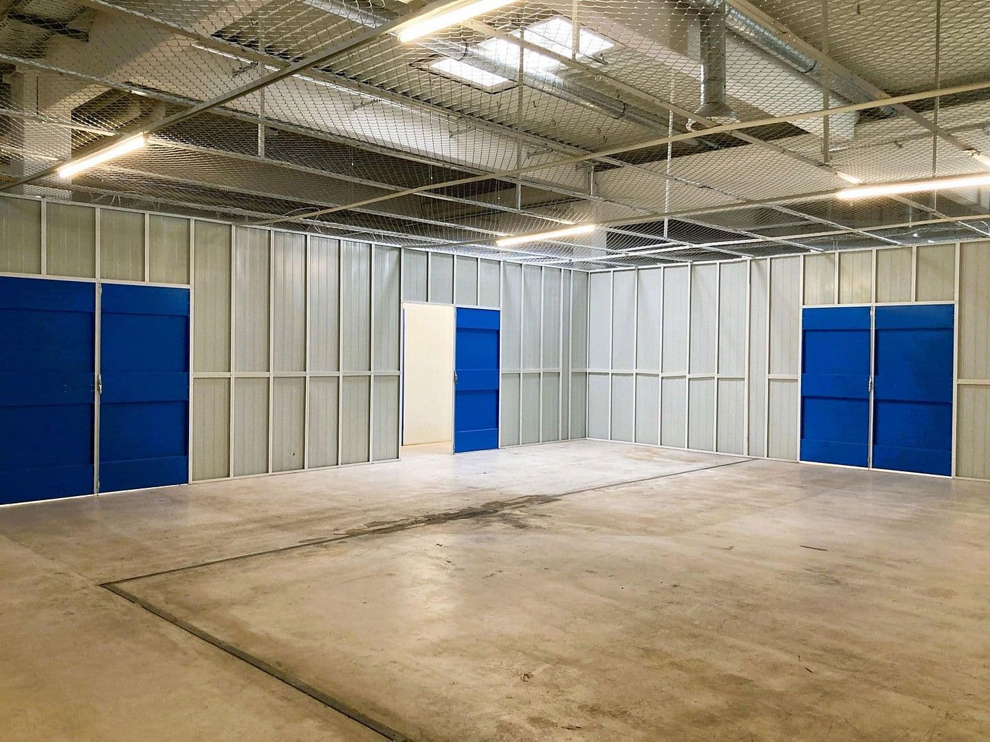 Prenájom nebytového priestoru 105 m², Grenzallee 37, Berlin Neuköln, Berlín Prenájom nebytového priestoru 105 m², Grenzallee 37, Berlin Neuköln, Berlín