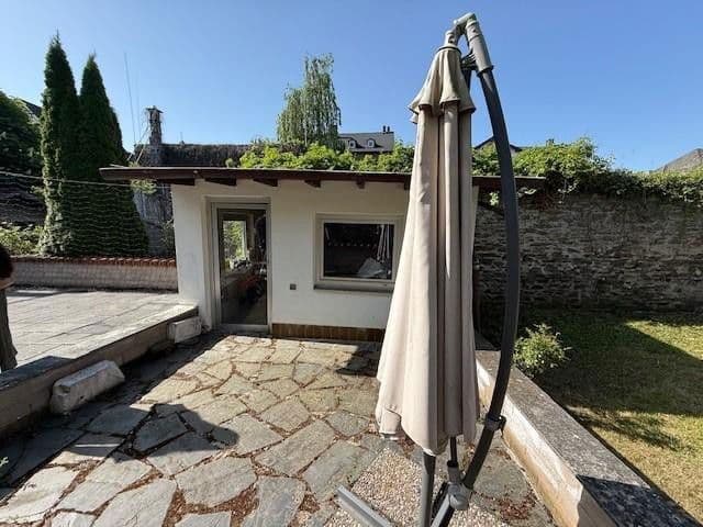 Predaj domu 220 m², pozemek 438 m², Koblenz, Porýnie-Falcko Predaj domu 220 m², pozemek 438 m², Koblenz, Porýnie-Falcko