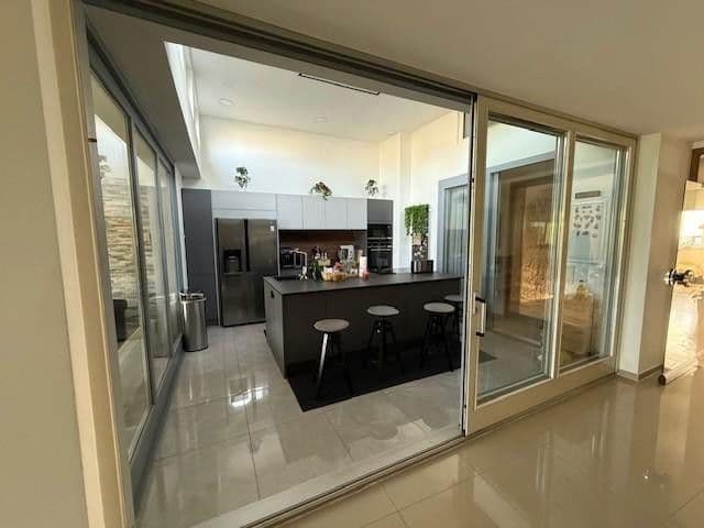 Predaj domu 220 m², pozemek 438 m², Koblenz, Porýnie-Falcko Predaj domu 220 m², pozemek 438 m², Koblenz, Porýnie-Falcko