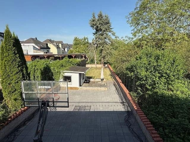 Predaj domu 220 m², pozemek 438 m², Koblenz, Porýnie-Falcko Predaj domu 220 m², pozemek 438 m², Koblenz, Porýnie-Falcko