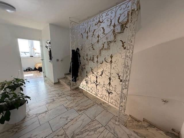 Predaj domu 220 m², pozemek 438 m², Koblenz, Porýnie-Falcko Predaj domu 220 m², pozemek 438 m², Koblenz, Porýnie-Falcko