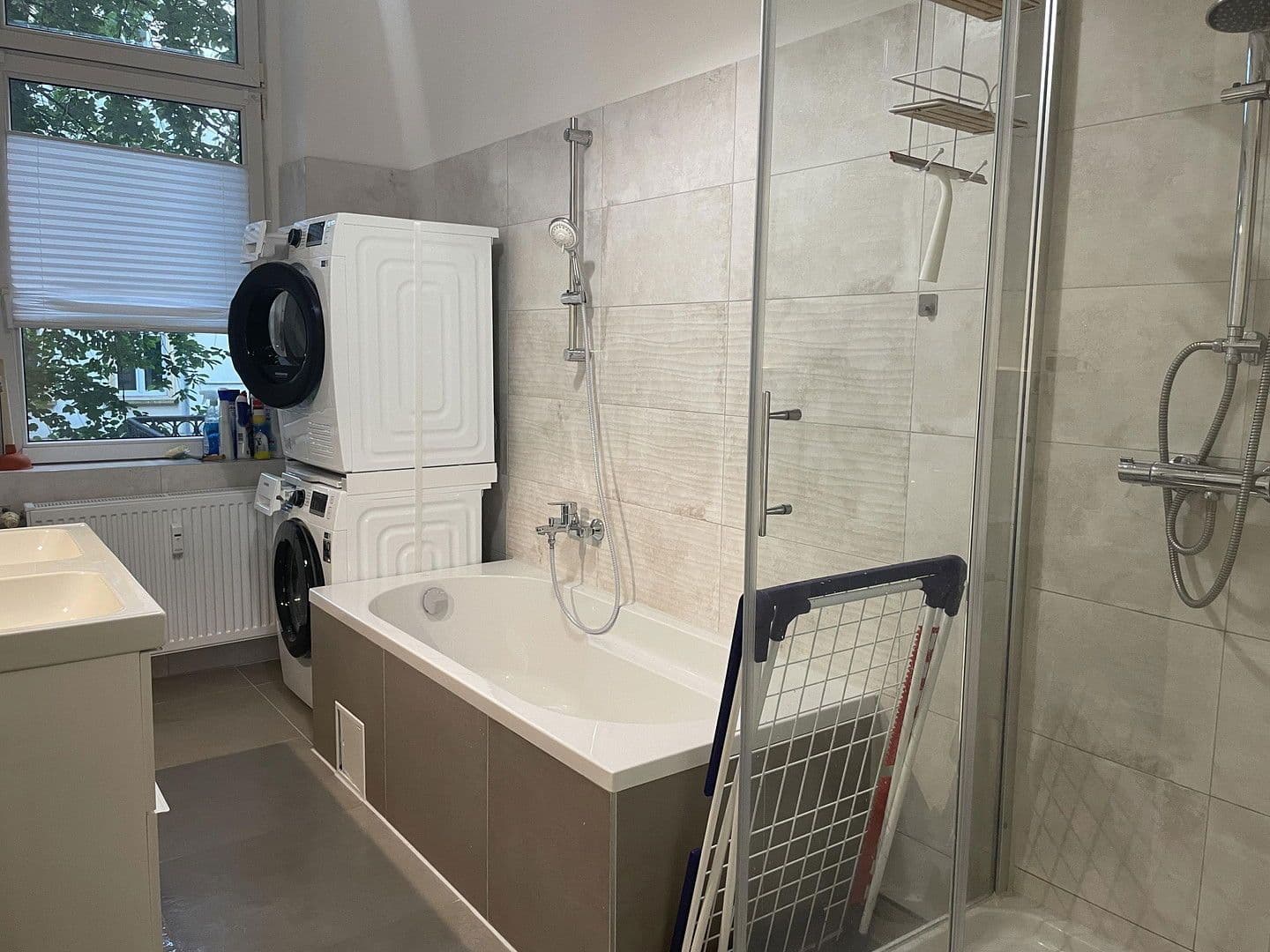 Prenájom bytu 4-izbový 130 m², Halberstädterstrasse 82, Magdeburg, Sasko-Anhaltsko Prenájom bytu 4-izbový 130 m², Halberstädterstrasse 82, Magdeburg, Sasko-Anhaltsko