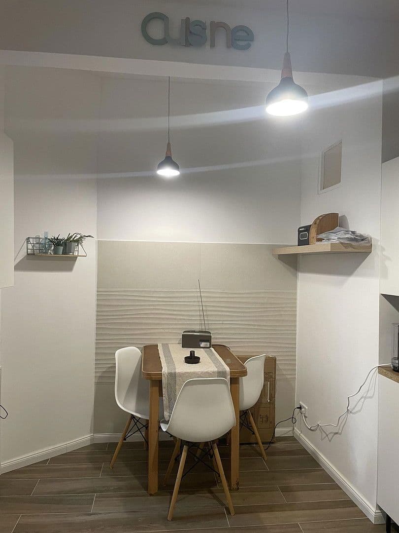 Prenájom bytu 4-izbový 130 m², Halberstädterstrasse 82, Magdeburg, Sasko-Anhaltsko Prenájom bytu 4-izbový 130 m², Halberstädterstrasse 82, Magdeburg, Sasko-Anhaltsko