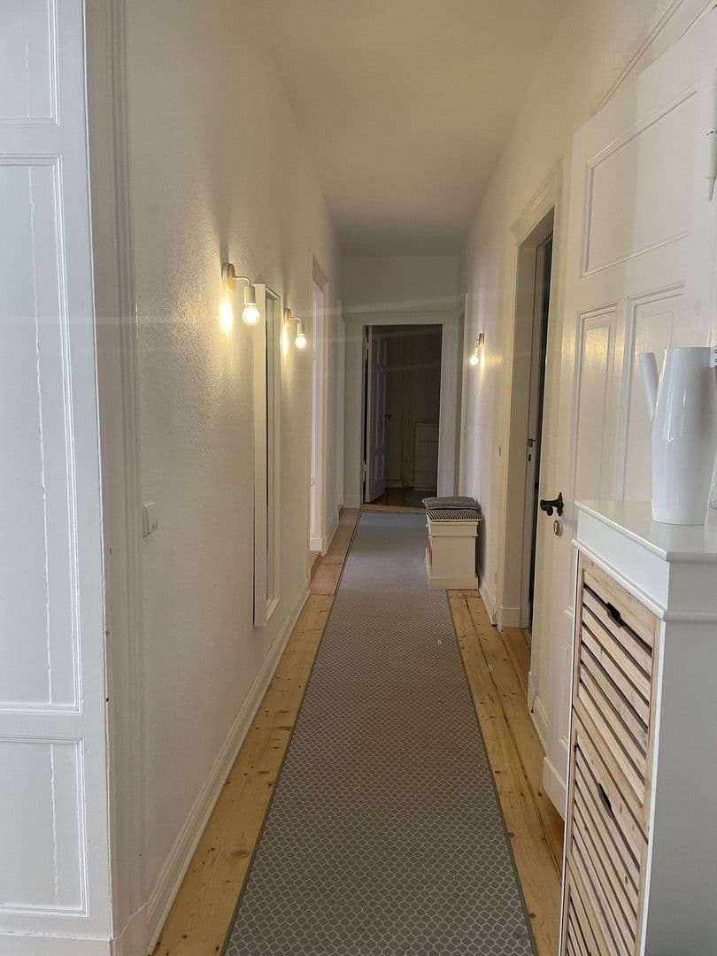 Prenájom bytu 4-izbový 130 m², Halberstädterstrasse 82, Magdeburg, Sasko-Anhaltsko Prenájom bytu 4-izbový 130 m², Halberstädterstrasse 82, Magdeburg, Sasko-Anhaltsko