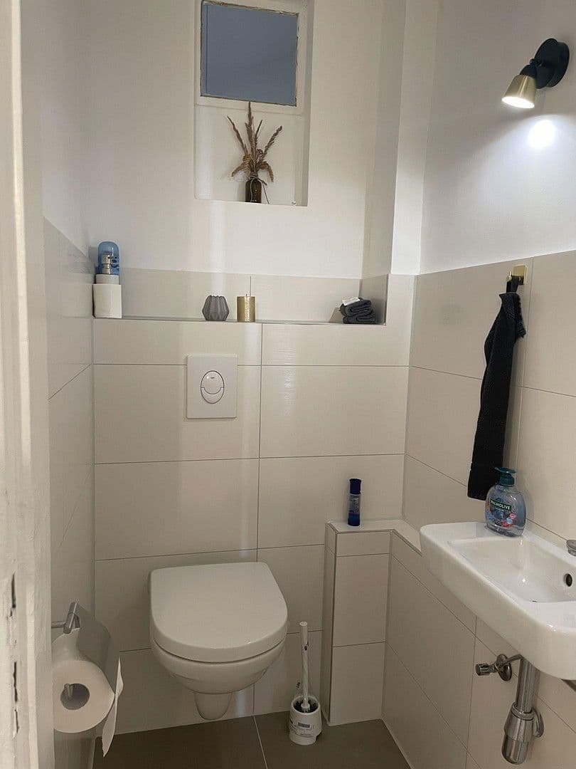 Prenájom bytu 4-izbový 130 m², Halberstädterstrasse 82, Magdeburg, Sasko-Anhaltsko Prenájom bytu 4-izbový 130 m², Halberstädterstrasse 82, Magdeburg, Sasko-Anhaltsko