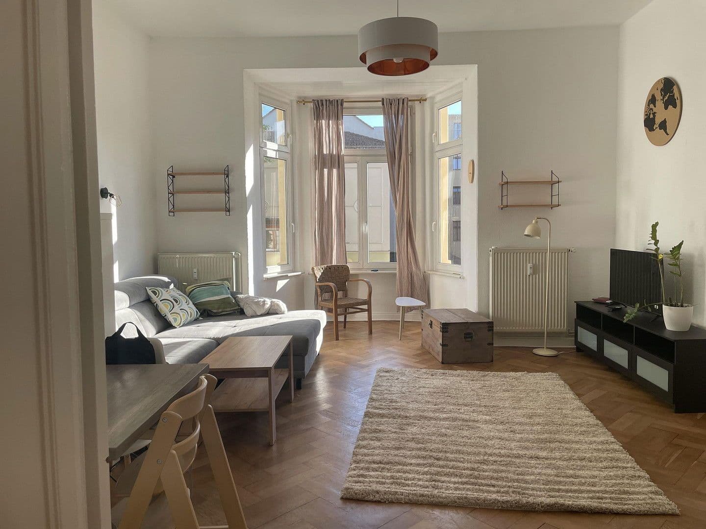 Prenájom bytu 4-izbový 130 m², Halberstädterstrasse 82, Magdeburg, Sasko-Anhaltsko Prenájom bytu 4-izbový 130 m², Halberstädterstrasse 82, Magdeburg, Sasko-Anhaltsko