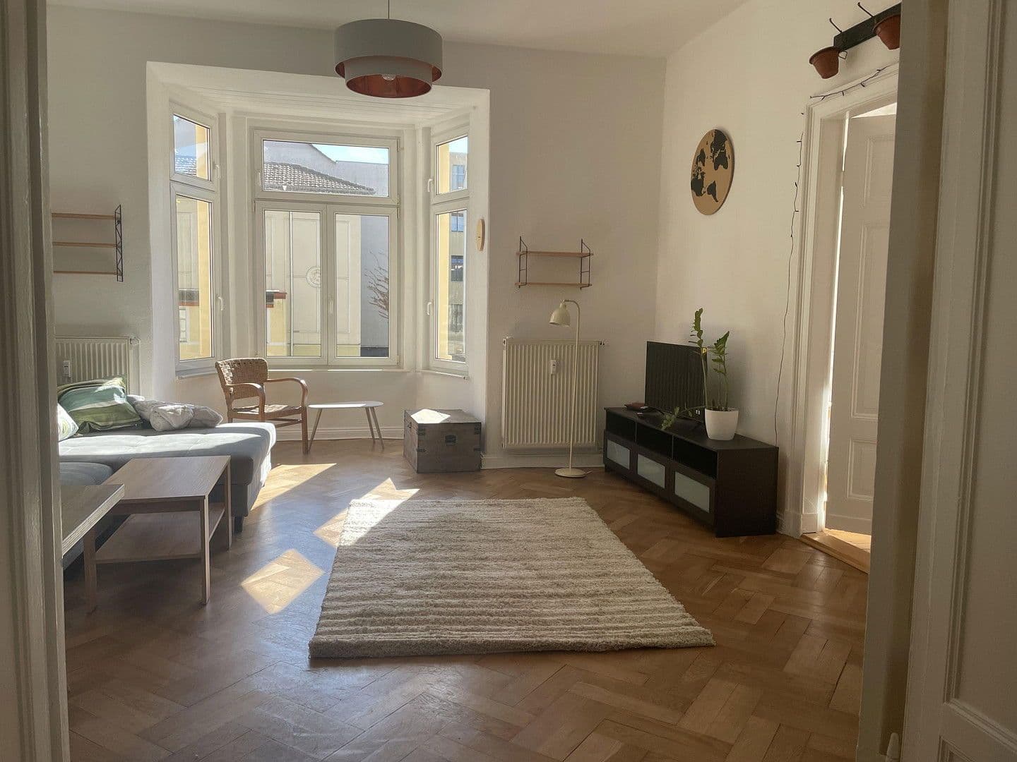 Prenájom bytu 4-izbový 130 m², Halberstädterstrasse 82, Magdeburg, Sasko-Anhaltsko Prenájom bytu 4-izbový 130 m², Halberstädterstrasse 82, Magdeburg, Sasko-Anhaltsko