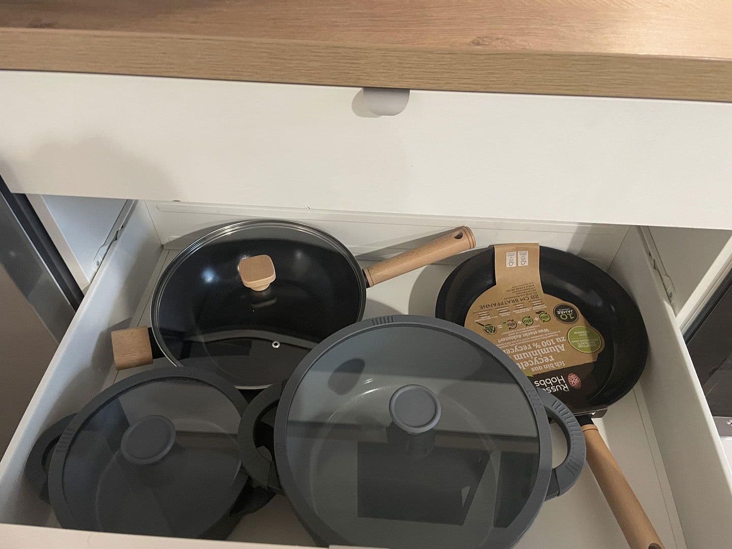 Prenájom bytu 4-izbový 130 m², Halberstädterstrasse 82, Magdeburg, Sasko-Anhaltsko Prenájom bytu 4-izbový 130 m², Halberstädterstrasse 82, Magdeburg, Sasko-Anhaltsko