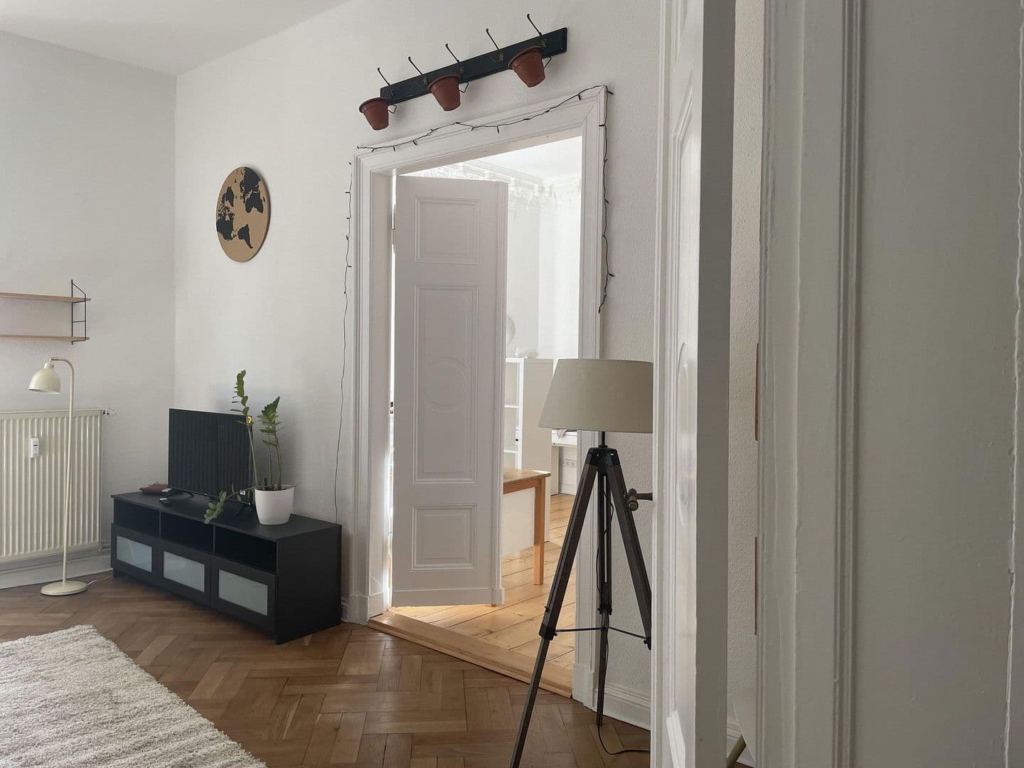 Prenájom bytu 4-izbový 130 m², Halberstädterstrasse 82, Magdeburg, Sasko-Anhaltsko Prenájom bytu 4-izbový 130 m², Halberstädterstrasse 82, Magdeburg, Sasko-Anhaltsko