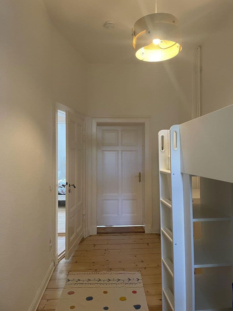 Prenájom bytu 4-izbový 130 m², Halberstädterstrasse 82, Magdeburg, Sasko-Anhaltsko Prenájom bytu 4-izbový 130 m², Halberstädterstrasse 82, Magdeburg, Sasko-Anhaltsko