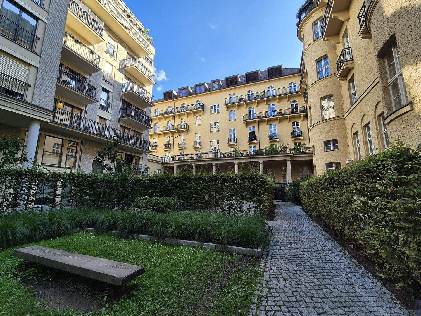 Predaj bytu 2-izbový 37 m², Berlin, Berlín Predaj bytu 2-izbový 37 m², Berlin, Berlín