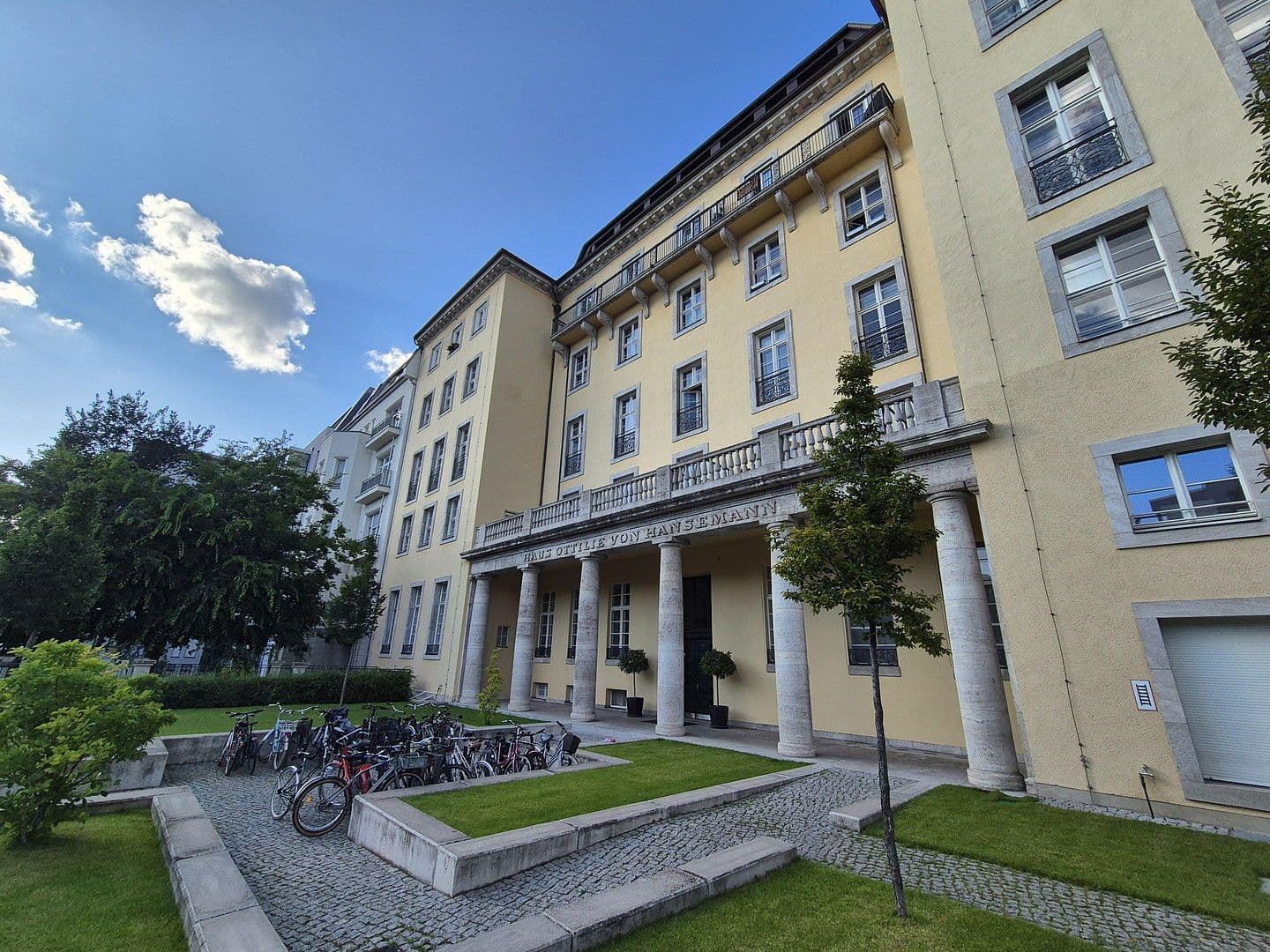 Predaj bytu 2-izbový 37 m², Berlin, Berlín Predaj bytu 2-izbový 37 m², Berlin, Berlín