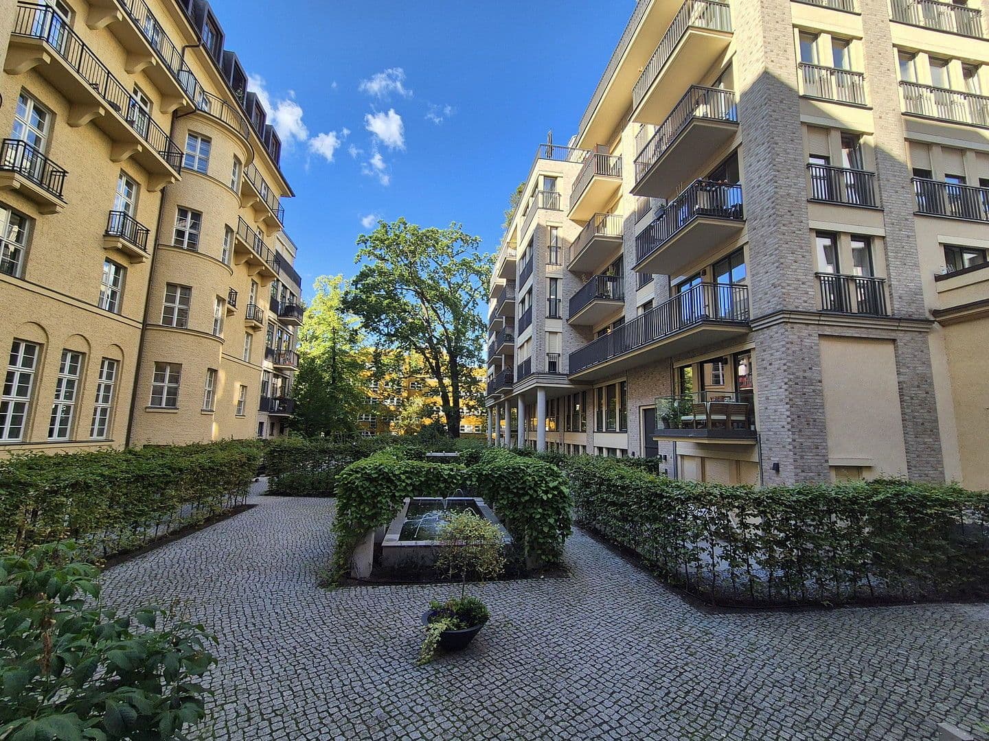 Predaj bytu 2-izbový 37 m², Berlin, Berlín Predaj bytu 2-izbový 37 m², Berlin, Berlín