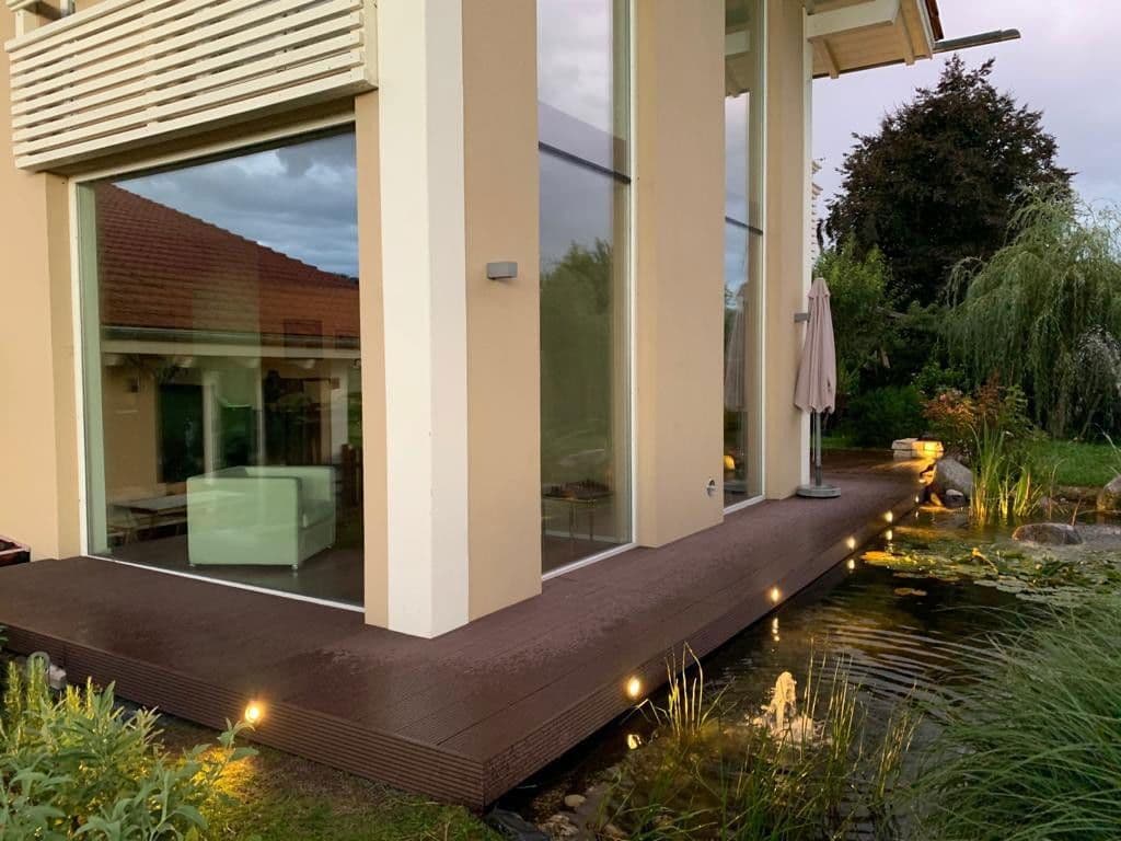 Predaj domu 315 m², pozemek 1.123 m², Chieming, Bavorsko Predaj domu 315 m², pozemek 1.123 m², Chieming, Bavorsko