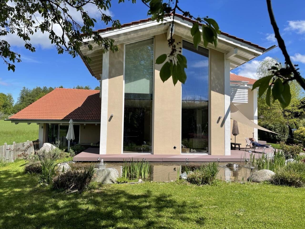 Predaj domu 315 m², pozemek 1.123 m², Chieming, Bavorsko Predaj domu 315 m², pozemek 1.123 m², Chieming, Bavorsko