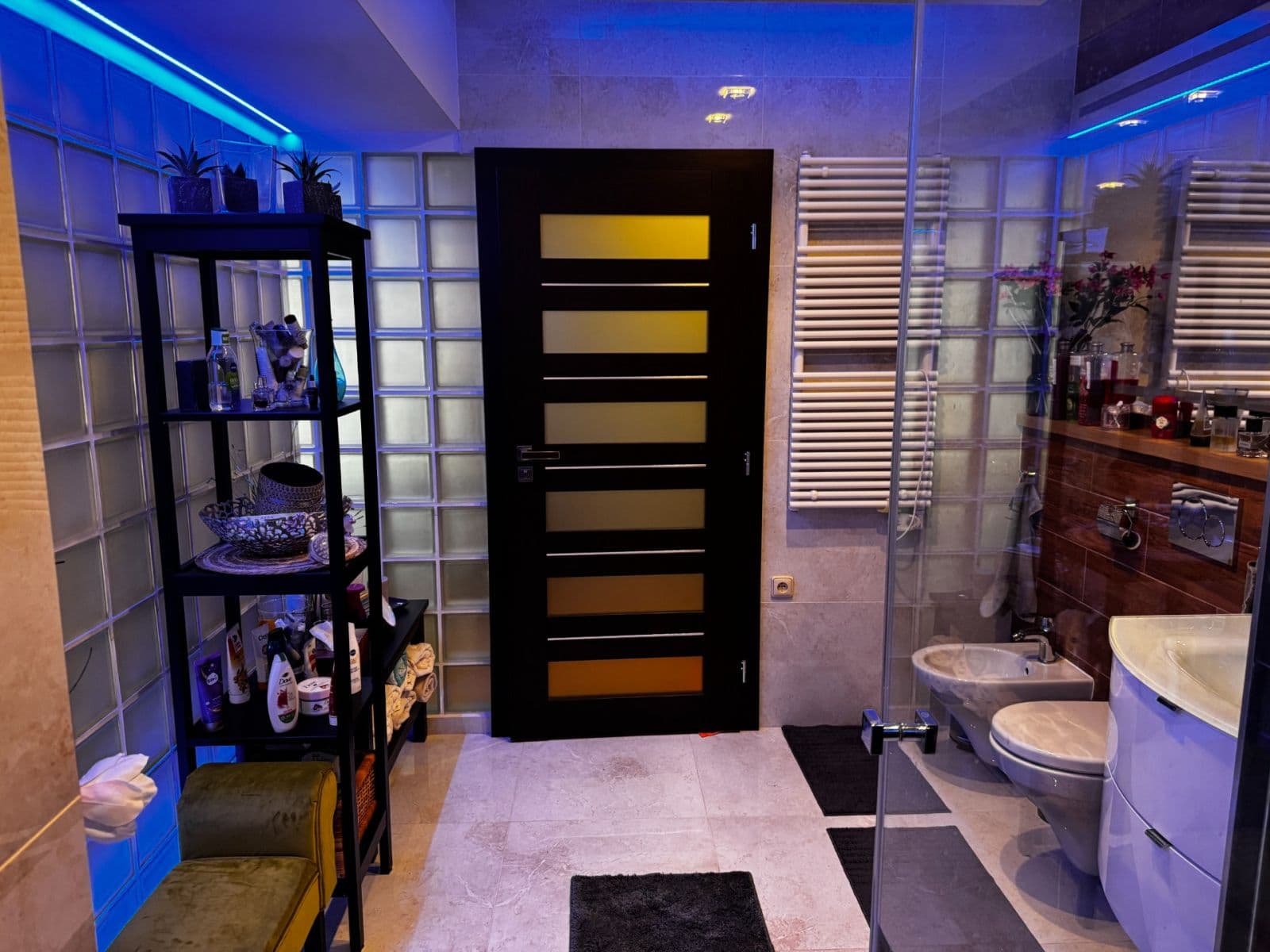 Predaj bytu 3-izbový 104 m², Amurská, Praha, Praha Predaj bytu 3-izbový 104 m², Amurská, Praha, Praha