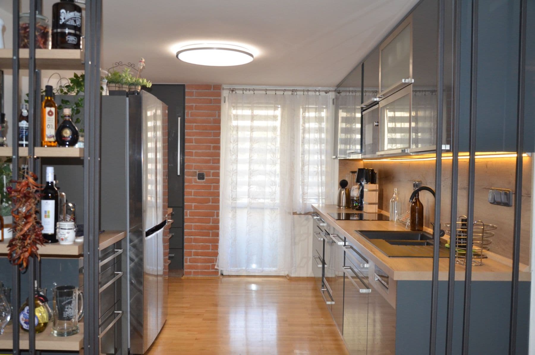 Predaj bytu 3-izbový 104 m², Amurská, Praha, Praha Predaj bytu 3-izbový 104 m², Amurská, Praha, Praha