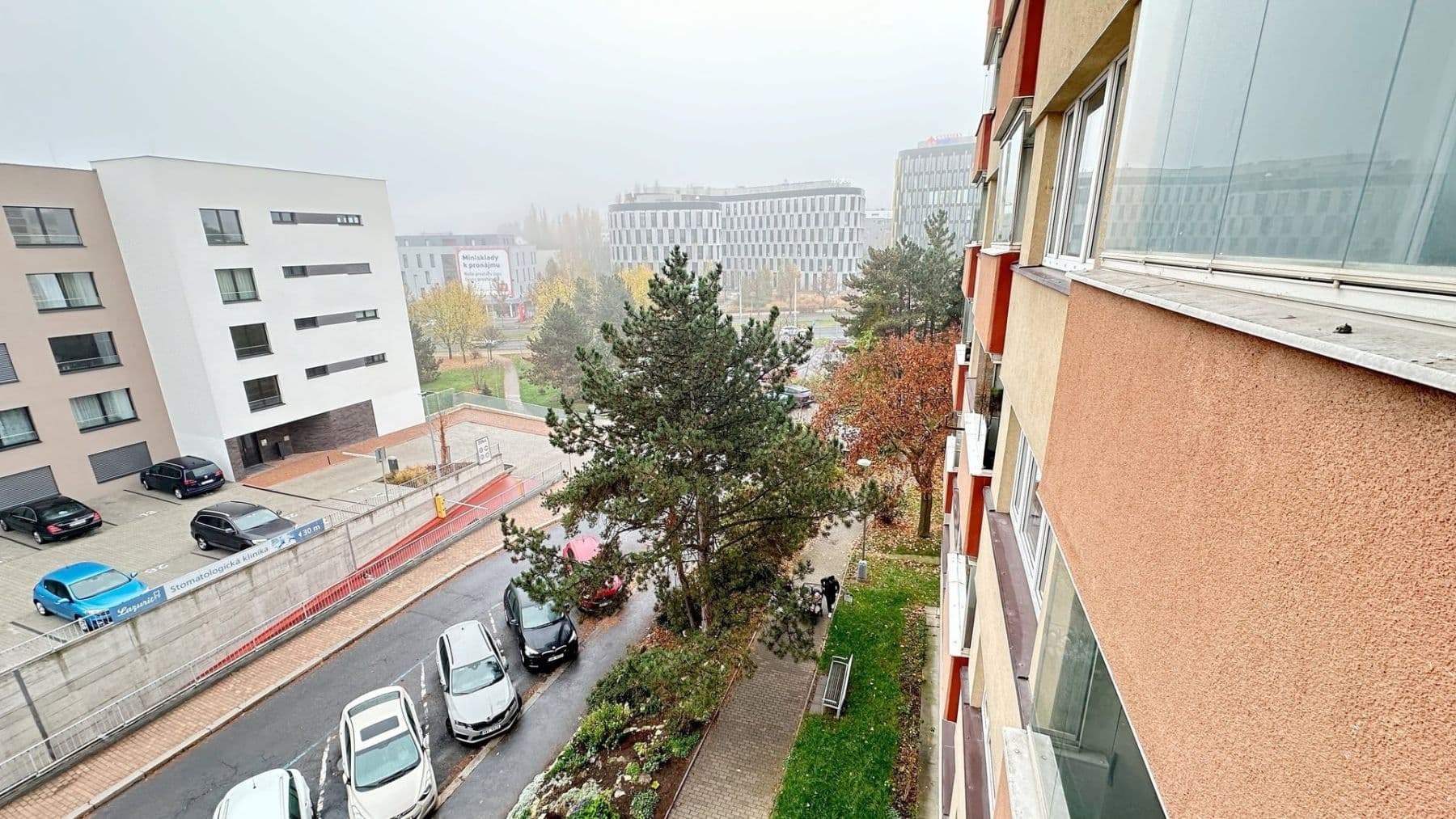 Prenájom bytu 3-izbový 43 m², K Červenému vrchu, Praha, Praha Prenájom bytu 3-izbový 43 m², K Červenému vrchu, Praha, Praha