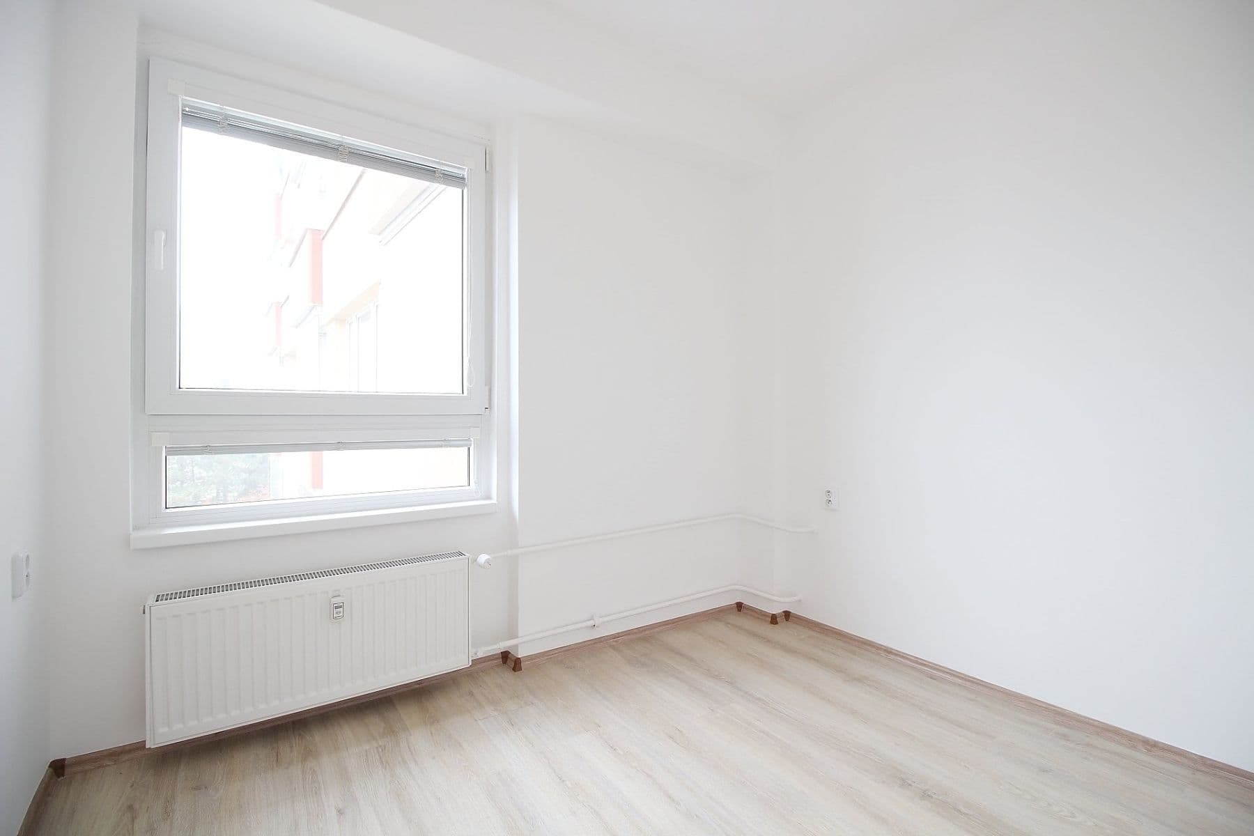 Prenájom bytu 3-izbový 43 m², K Červenému vrchu, Praha, Praha Prenájom bytu 3-izbový 43 m², K Červenému vrchu, Praha, Praha