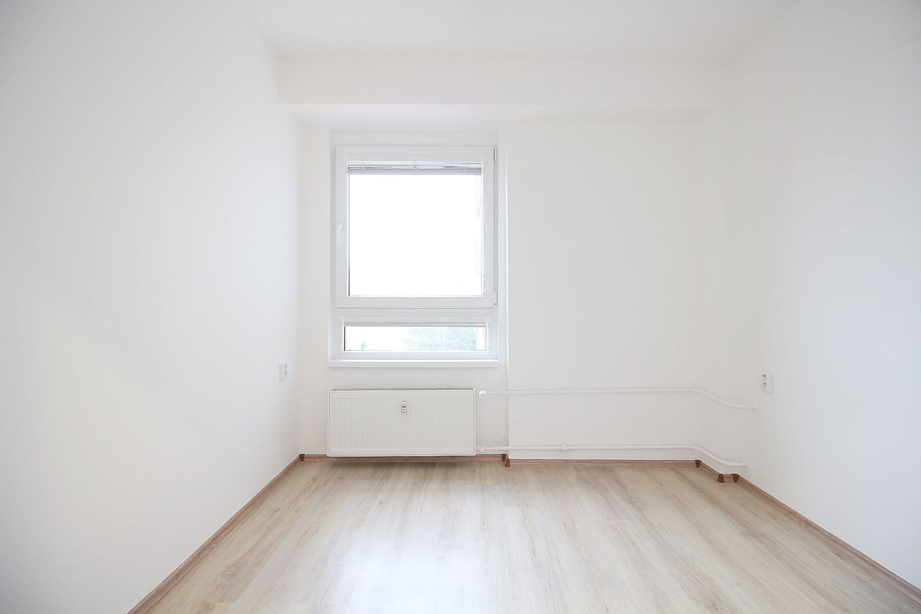 Prenájom bytu 3-izbový 43 m², K Červenému vrchu, Praha, Praha Prenájom bytu 3-izbový 43 m², K Červenému vrchu, Praha, Praha